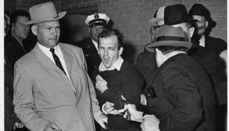 the-pulitzer-prize-winning-photo-jack-ruby-shooting-Lee-Harvey-Oswald